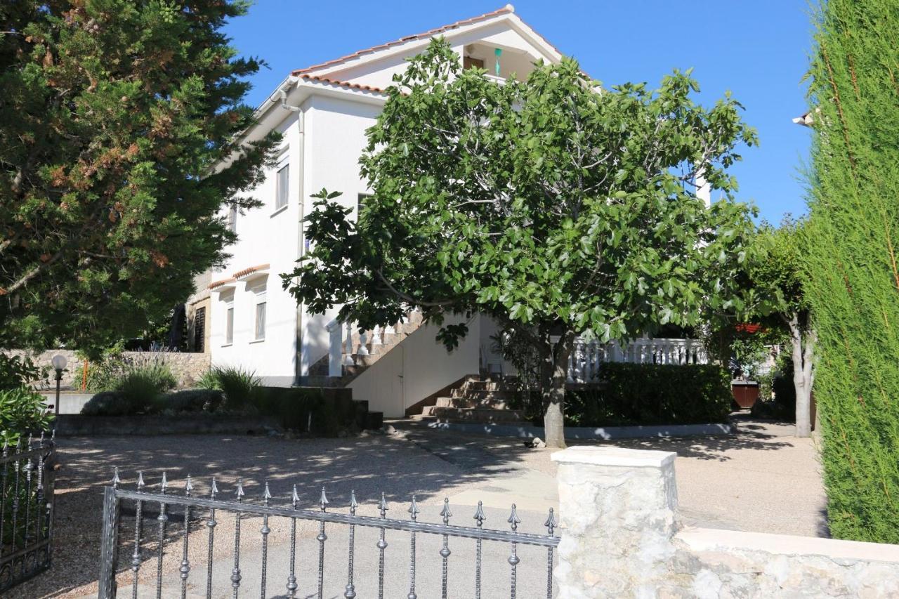 Apartments Nadenic سيلو المظهر الخارجي الصورة